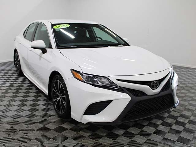 Used 2020 Super White Toyota SE image 8