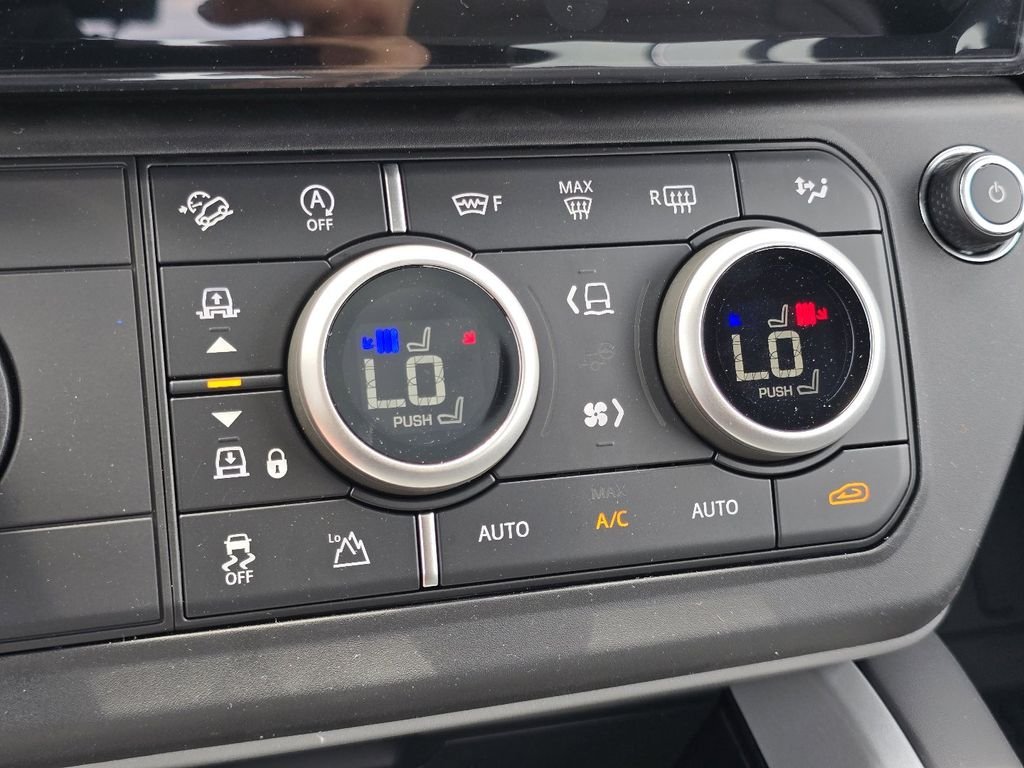 New 2026 Eiger Grey Jaguar P250 R-Dynamic S image 6