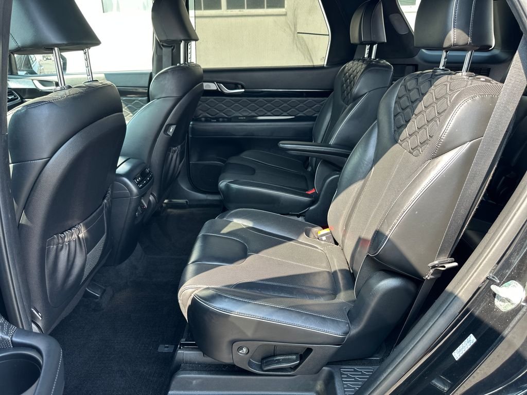 Used 2020 Black Hyundai Limited image 15