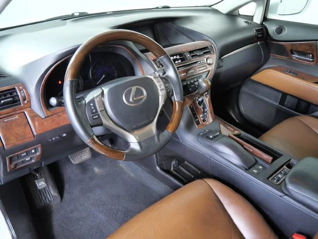 Used 2015  Lexus 350 image 3