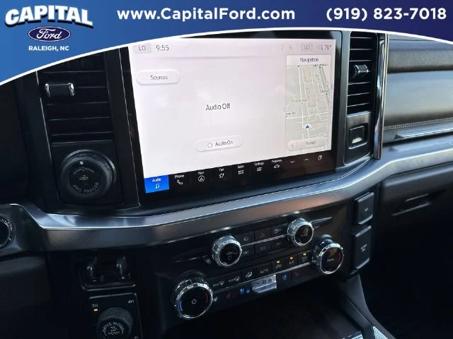 Used 2025  Ford King Ranch image 27