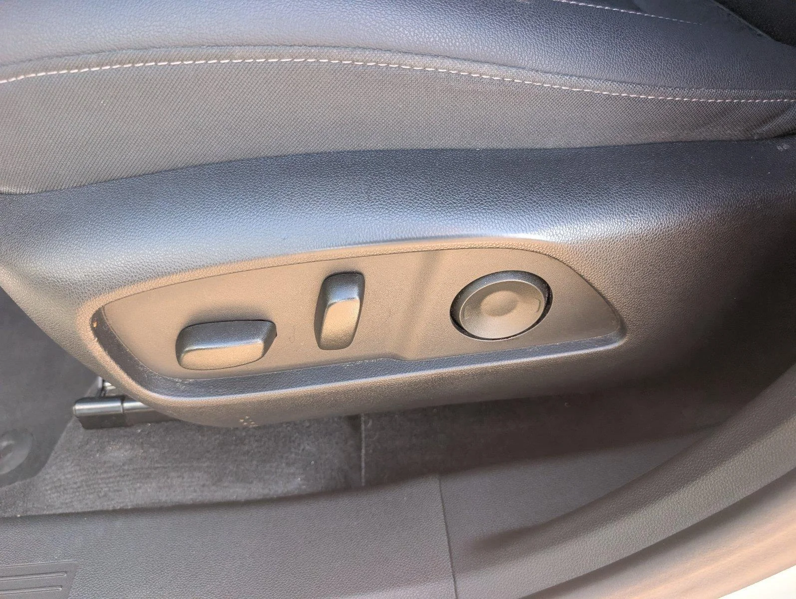 Used 2025 Cacti Green Chevrolet LT image 13
