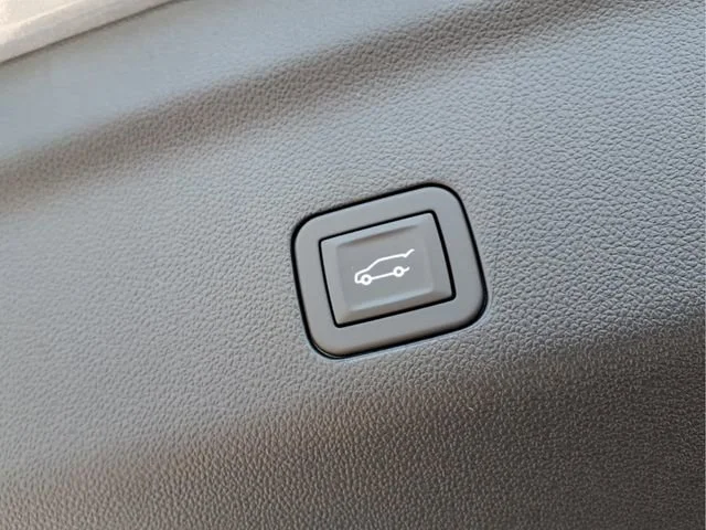 New 2026 Sterling Gray Metallic Chevrolet High Country image 23