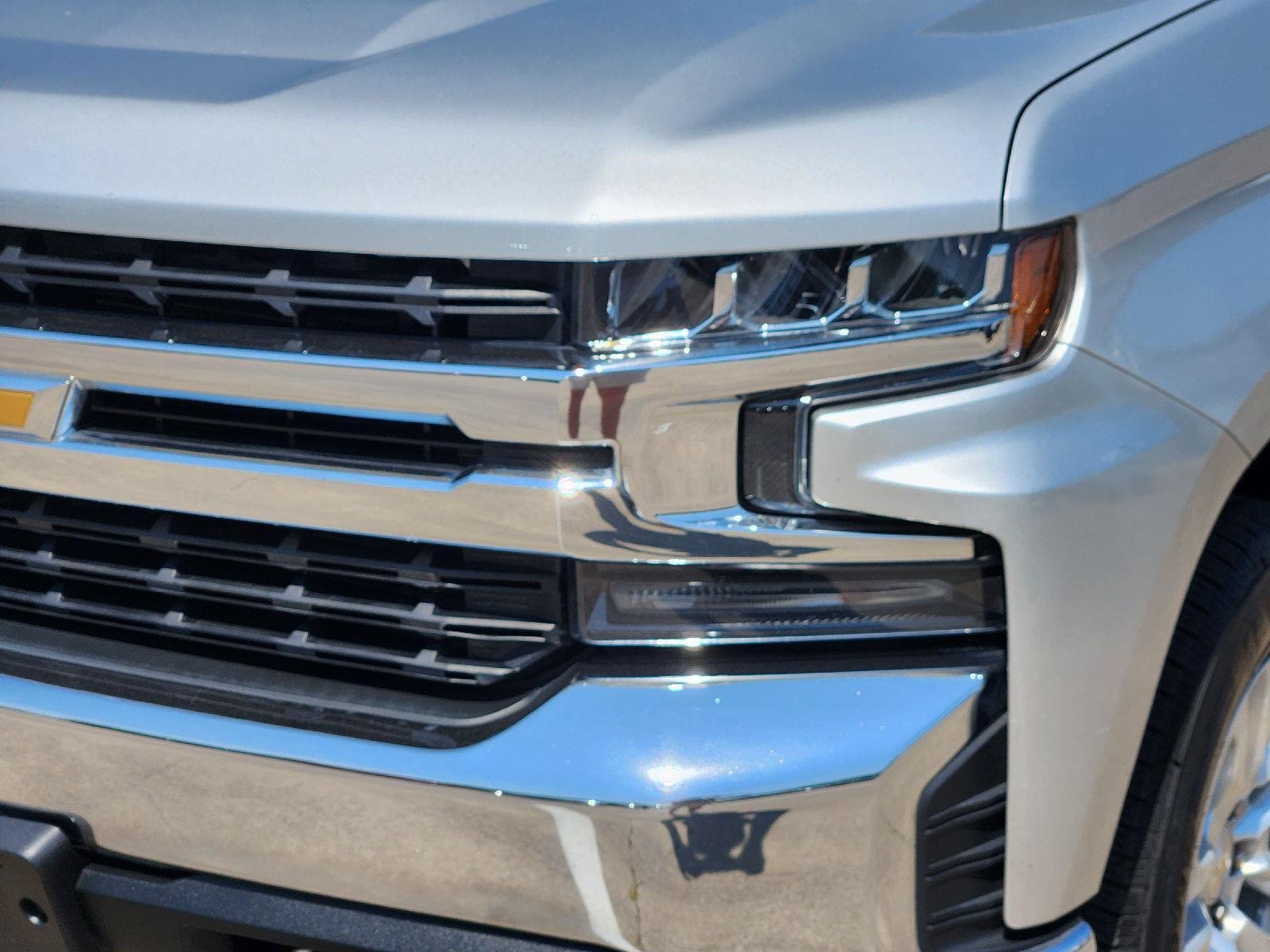 Certified Used 2019 Silver Ice Metallic Chevrolet LT image 7