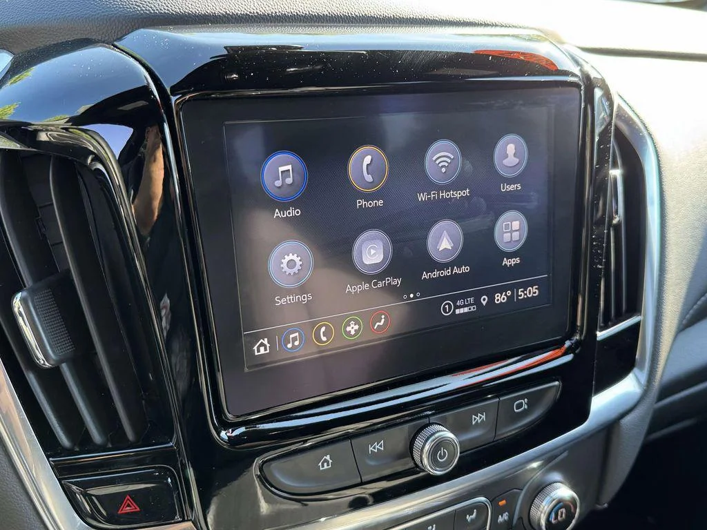 Used 2023 Black Cherry Metallic Chevrolet FWD LT Cloth image 29