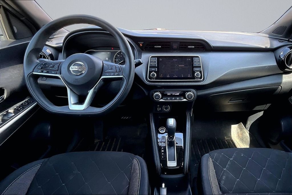 Used 2018 Silver Nissan SV image 13