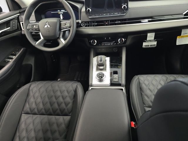 Used 2024 Black Mitsubishi SEL image 15