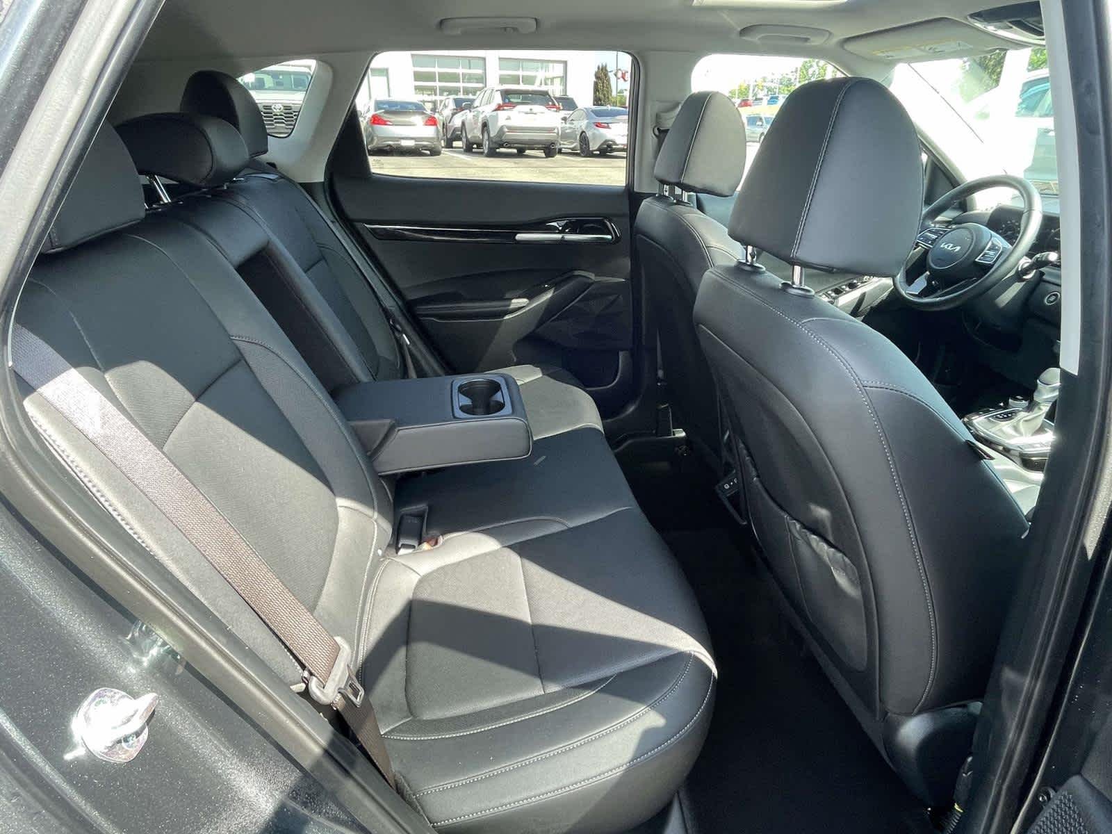 Used 2024 Gravity Gray Kia EX image 37