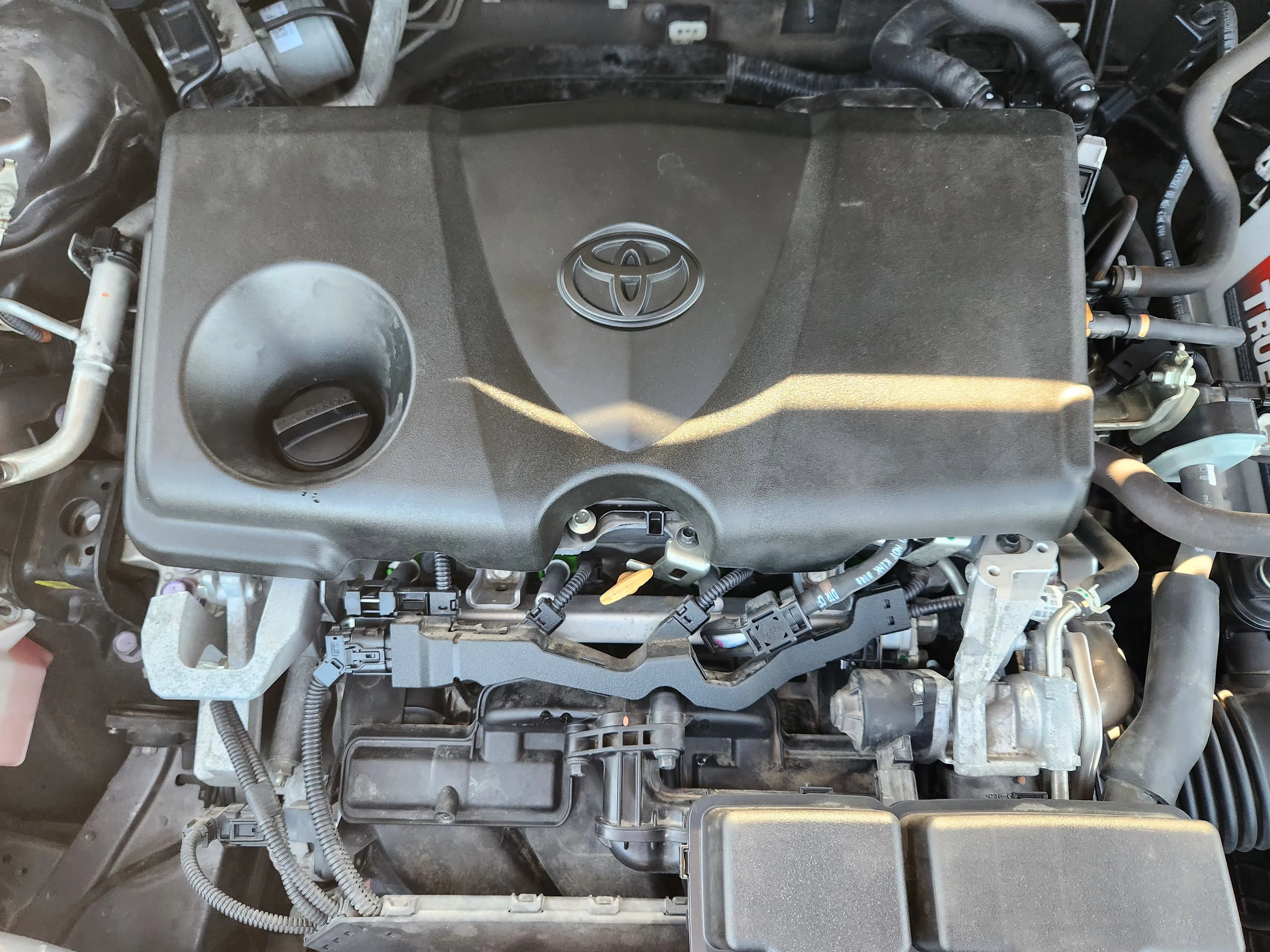 Used 2021 Gray Toyota XLE Premium image 33