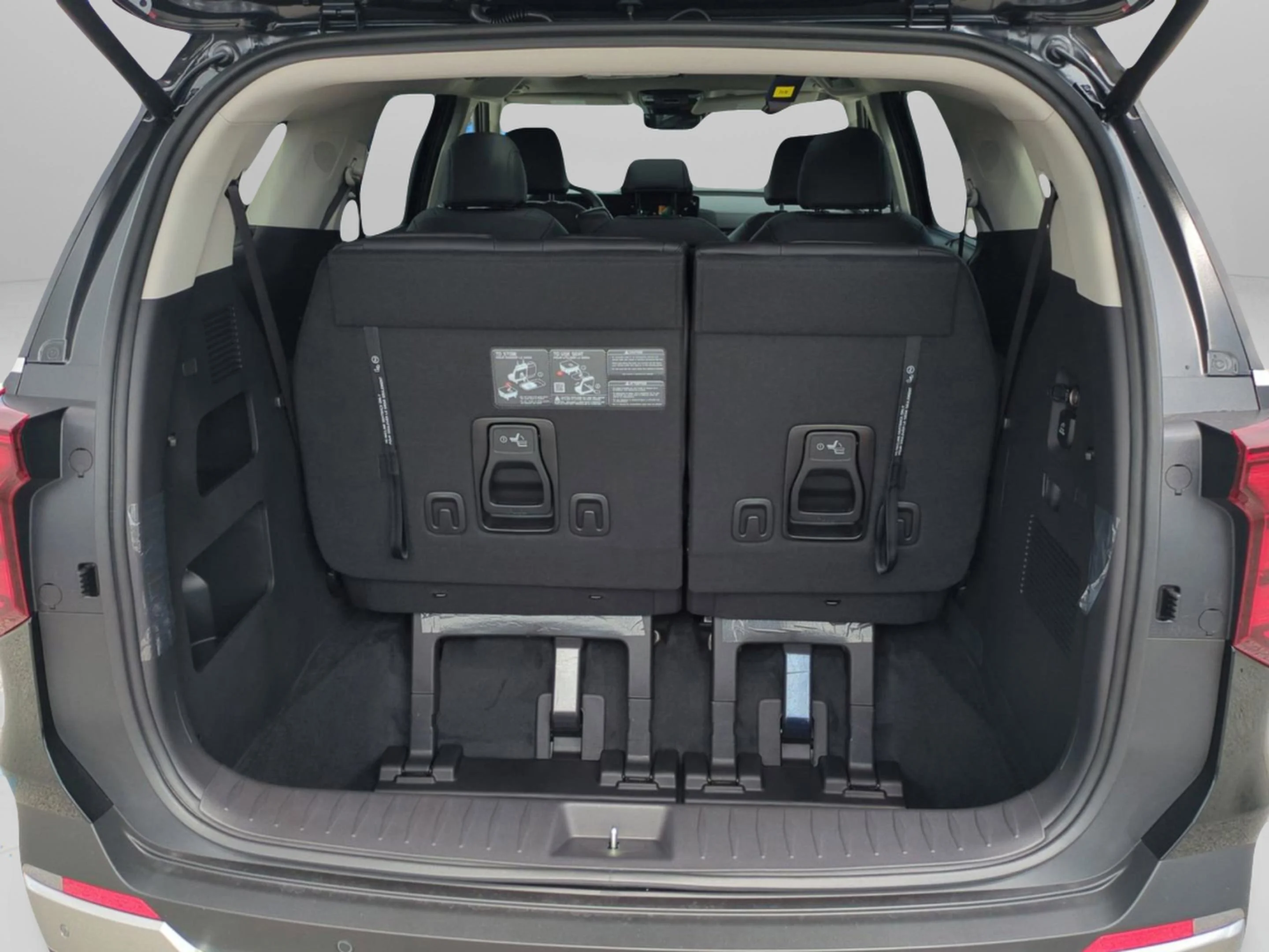2026 Kia Carnival SX - Photo 14