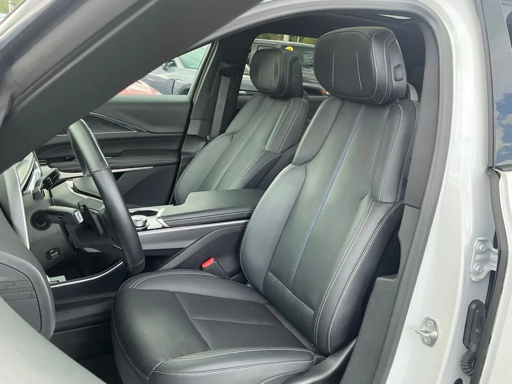 Used 2024 White Cadillac Sport image 34