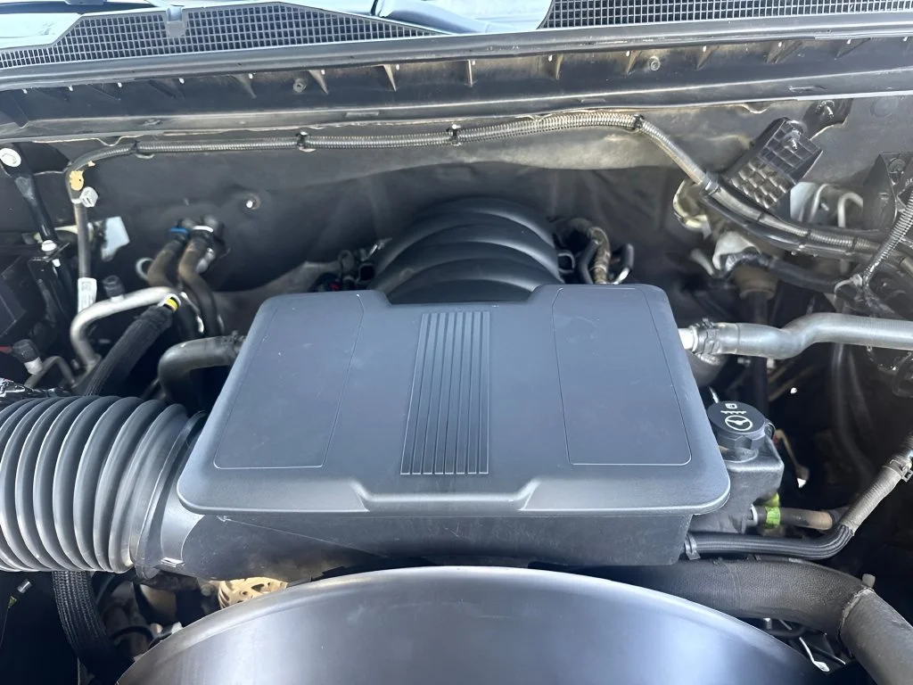 Used 2021 SUMMIT WHITE Chevrolet Custom image 25