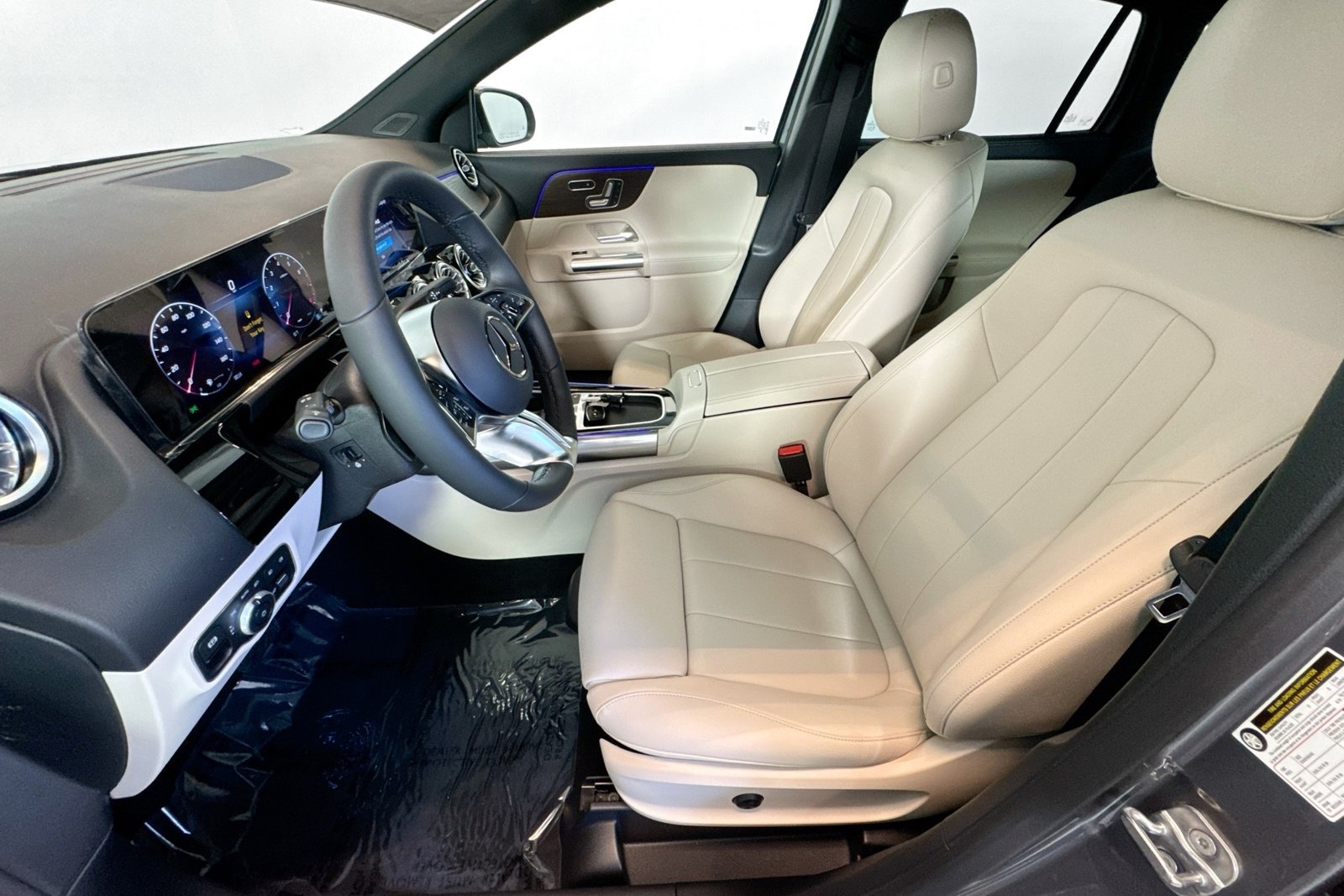 New 2026 Mountain Grey Metallic Mercedes-Benz GLA 250 image 18