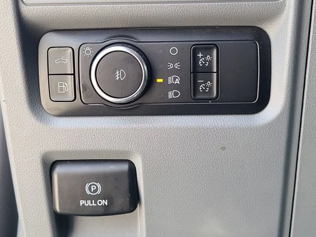 Used 2024 White Ford XLT image 18