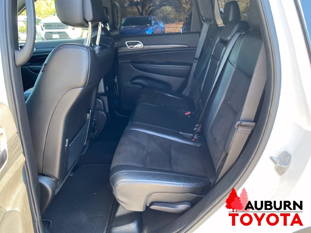 Used 2020 Bright White Clearcoat Jeep Altitude image 18