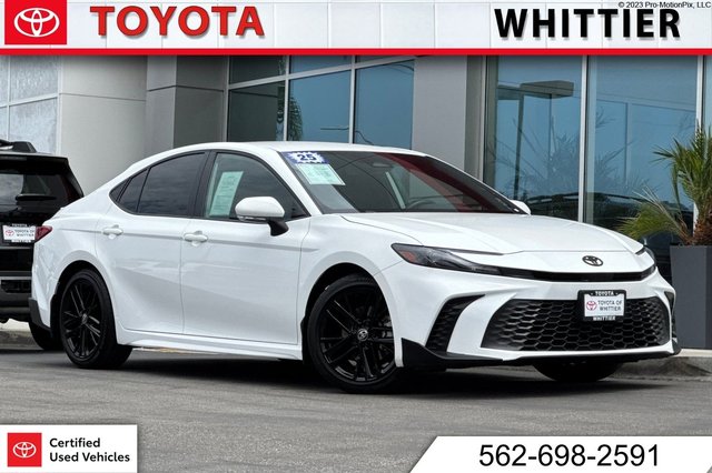 2025 Toyota Camry SE