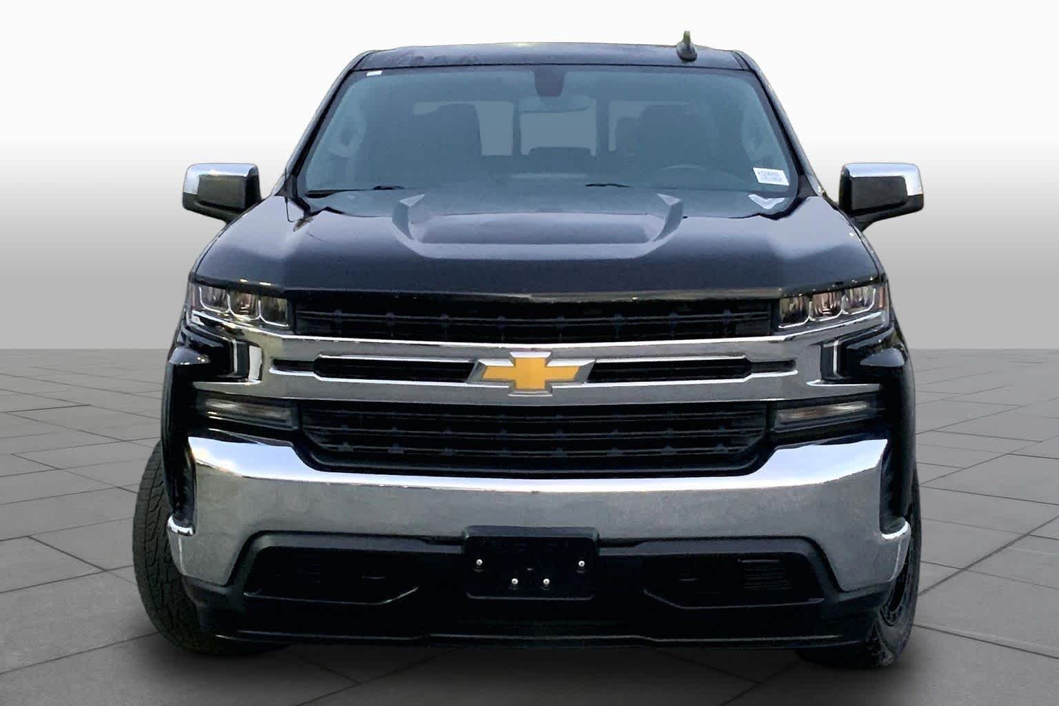 Used 2019 Black Chevrolet LT image 4