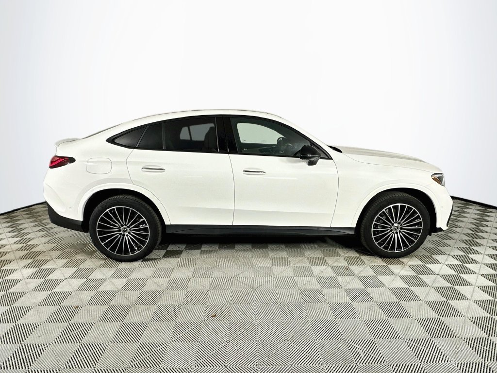 New 2027 Polar White Mercedes-Benz GLC 300 Coupe image 8