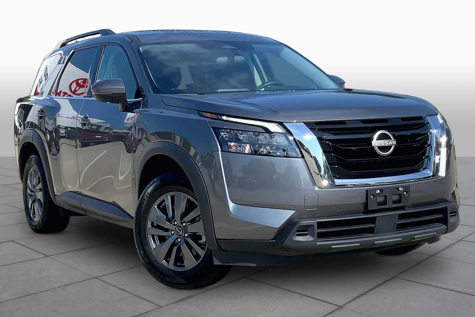 Used 2024 Gun Metallic Nissan SV image 3