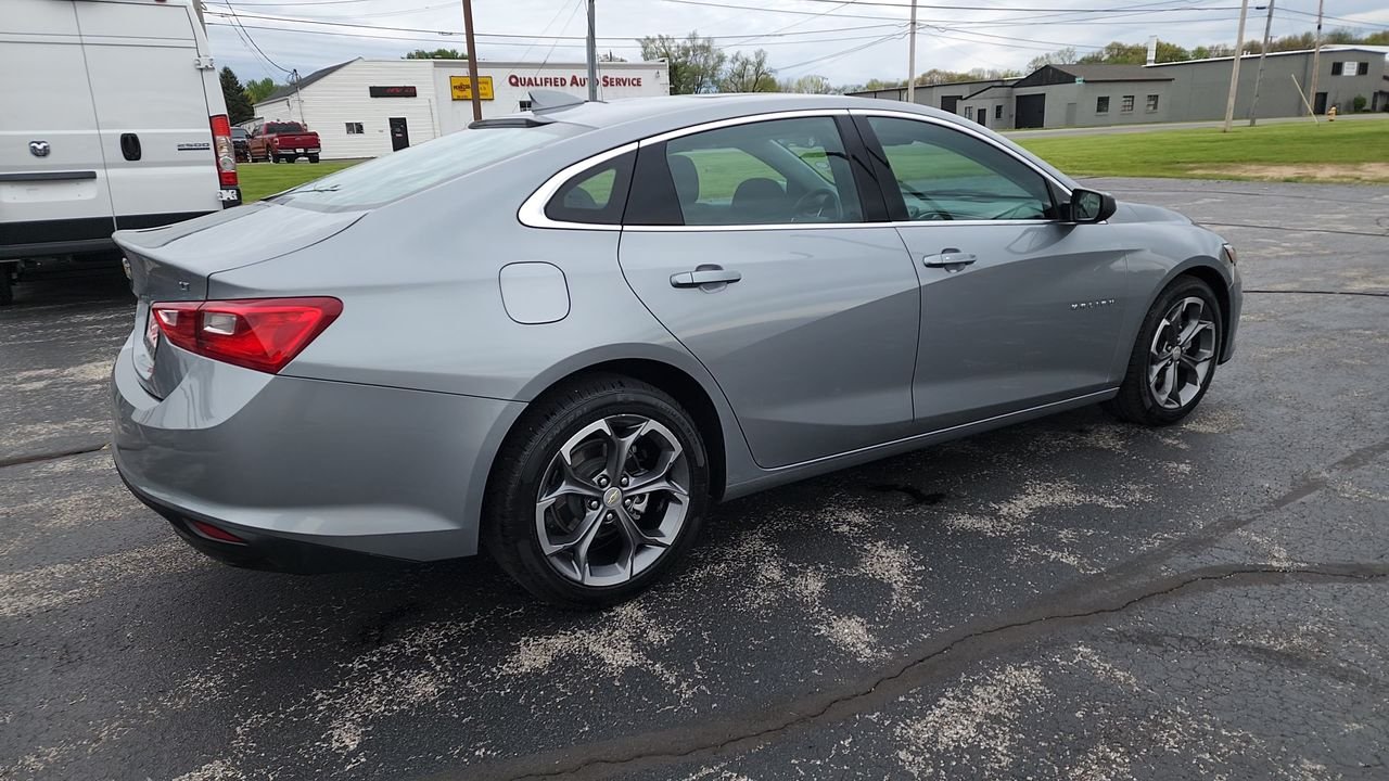 Used 2024 Gray Chevrolet LT image 8