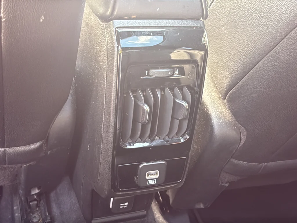 Used 2023 White Jeep Limited image 16