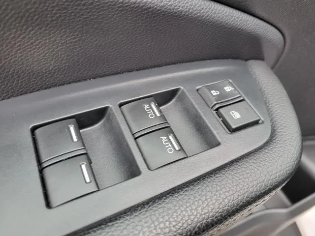 Used 2023  Honda EX-L image 18