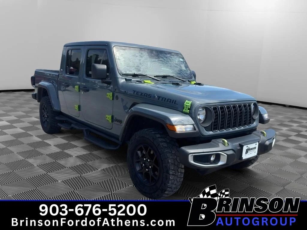 Certified Used 2025 Anvil Clearcoat Jeep Texas Trail image 3