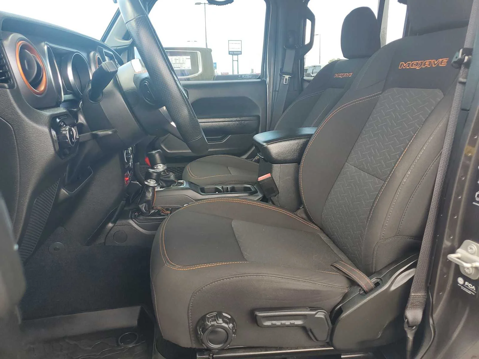 Used 2023 Granite Crystal Metallic Jeep Mojave image 13