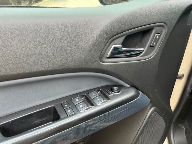 Used 2022 Beige Chevrolet Z71 image 13