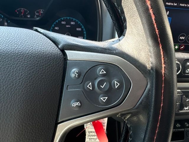 Used 2022 Black Chevrolet Z71 image 15