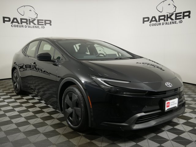 Certified Used 2025 Midnight Black Metallic Toyota LE image 4