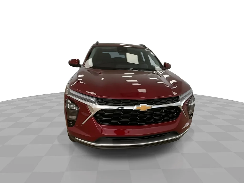 Used 2025 Crimson Metallic Chevrolet LT image 4