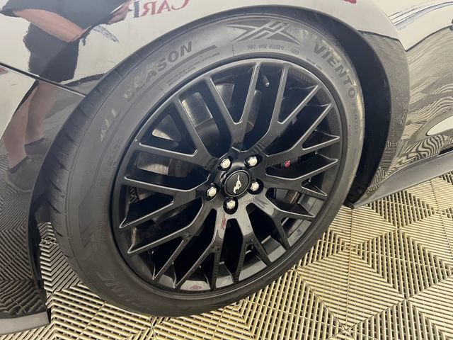 Used 2018 Black Ford GT image 25