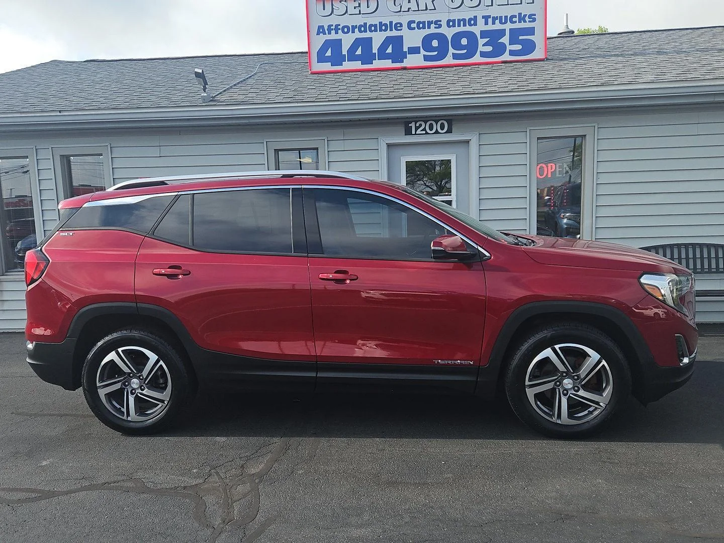 Vehicle Image 2