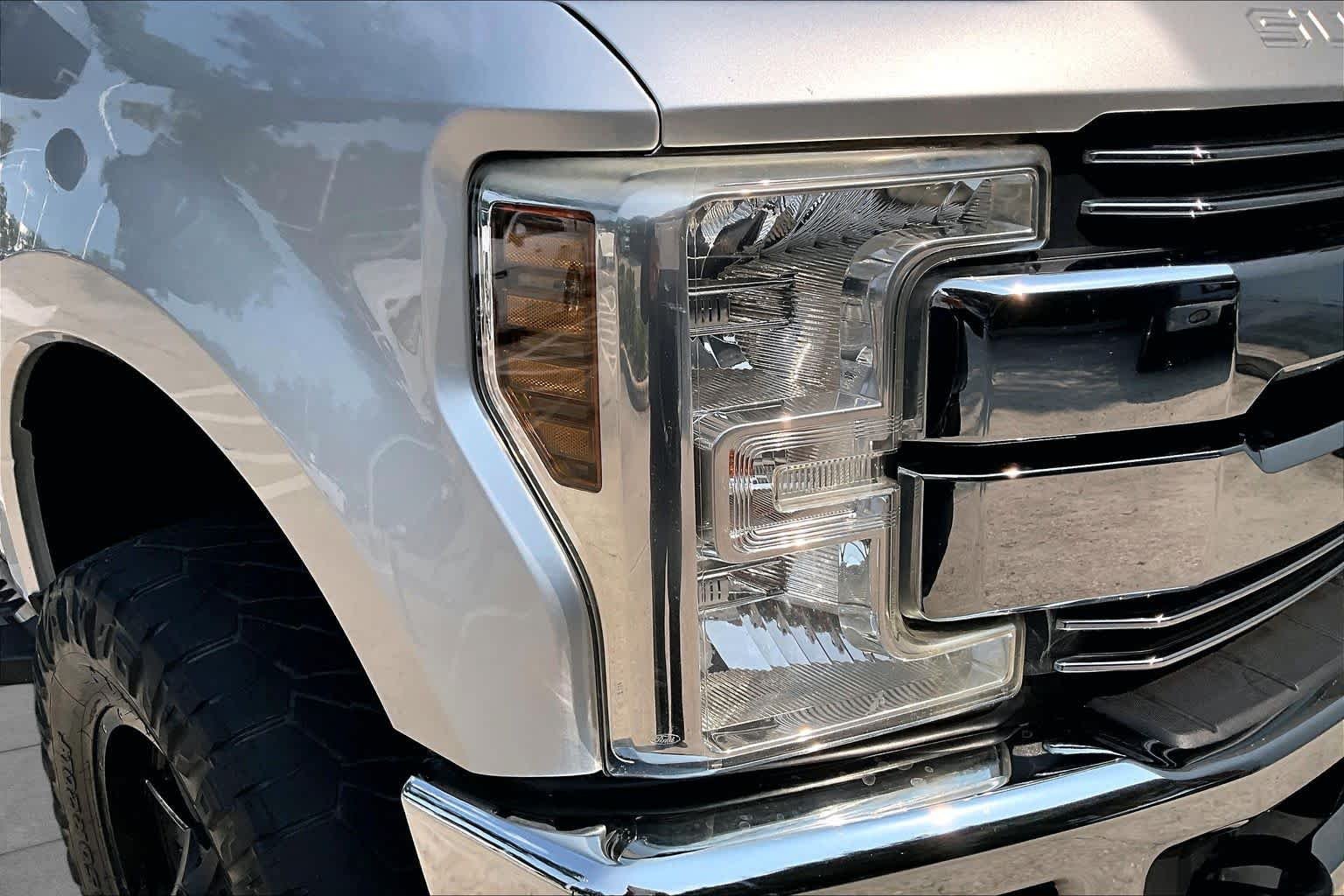 Used 2019 Ingot Silver Metallic Ford LARIAT image 25