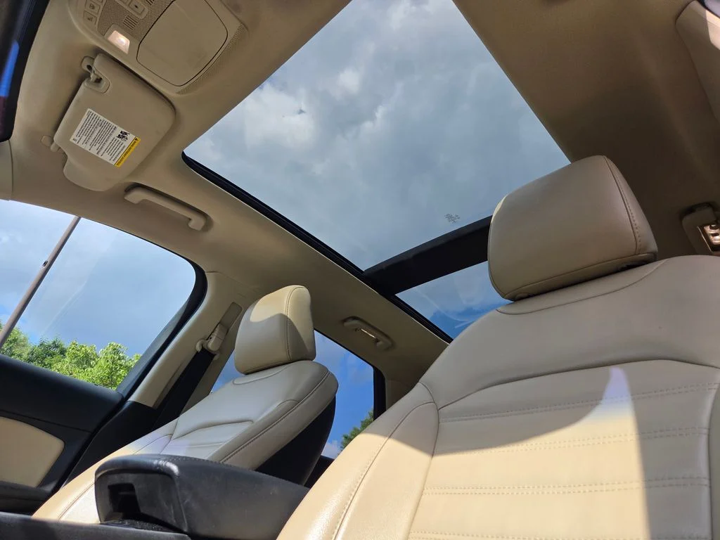 Used 2020 Blue Ford SEL image 24