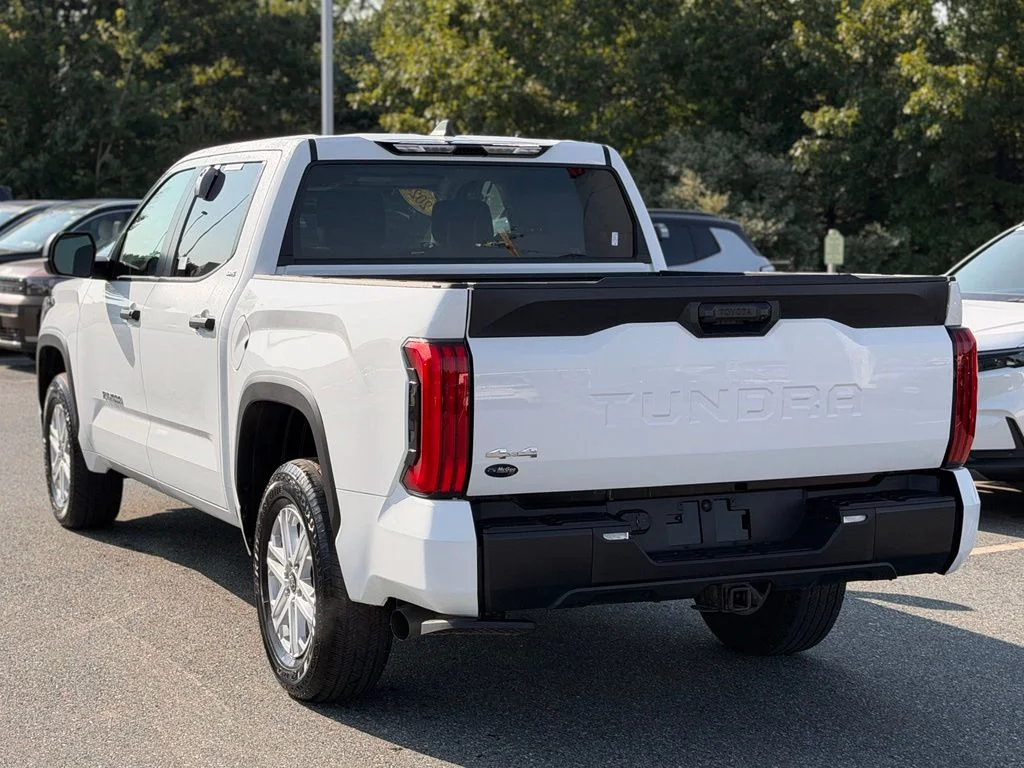 Used 2024 White Toyota SR5 image 3