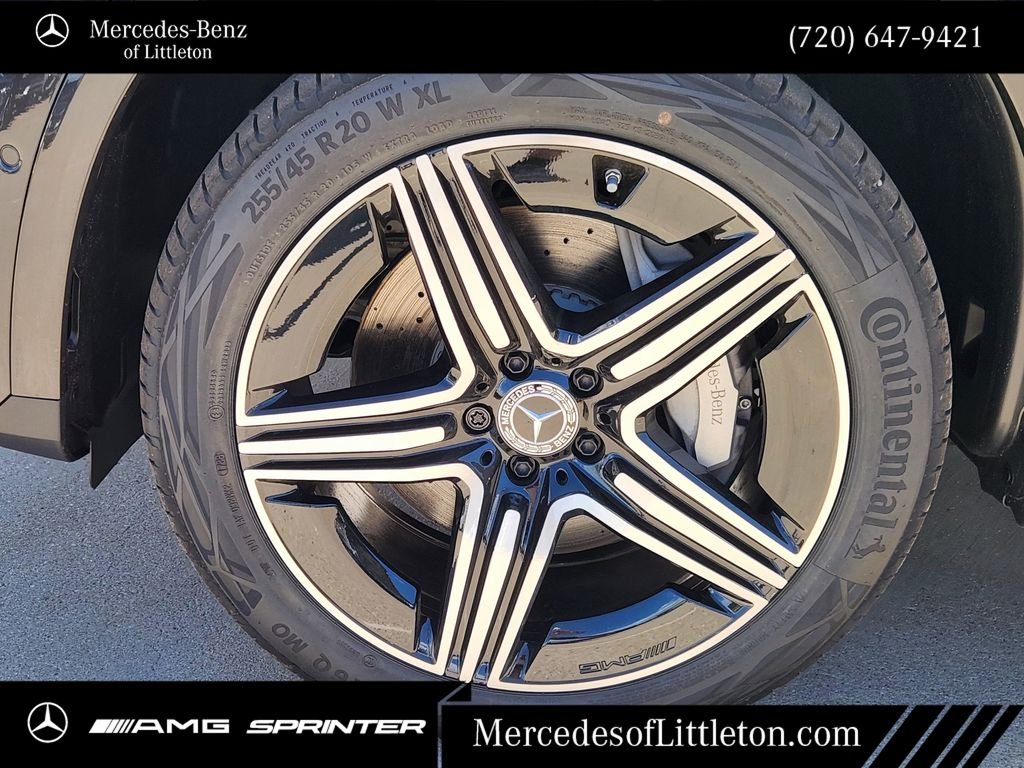 New 2027 Graphite Grey Metallic Mercedes-Benz GLC 300 image 10