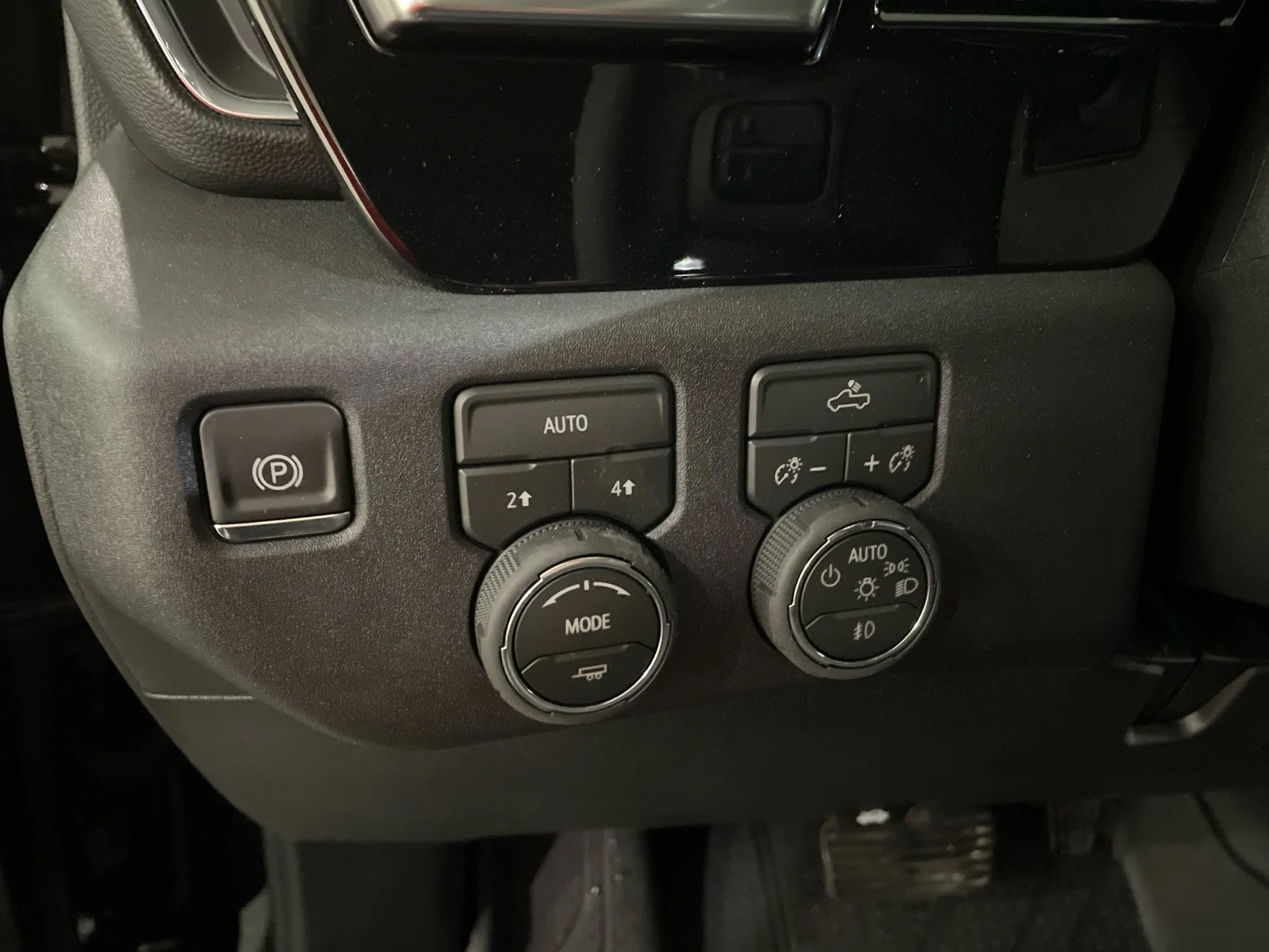 2026 Chevrolet Silverado 1500 RST - Photo 12