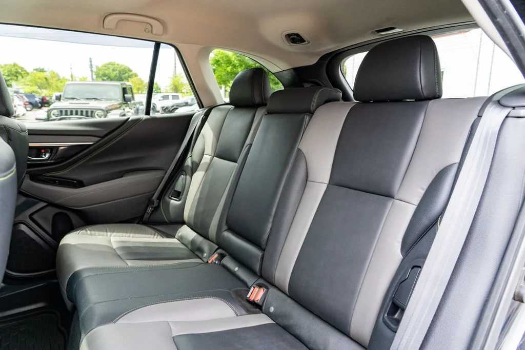 Used 2020 Black Subaru Onyx Edition XT image 21