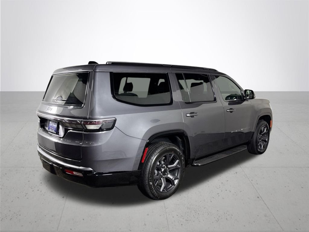 New 2026 Baltic-Gray Metallic Clear-Coat Exterior Paint Jeep Limited Altitude image 6