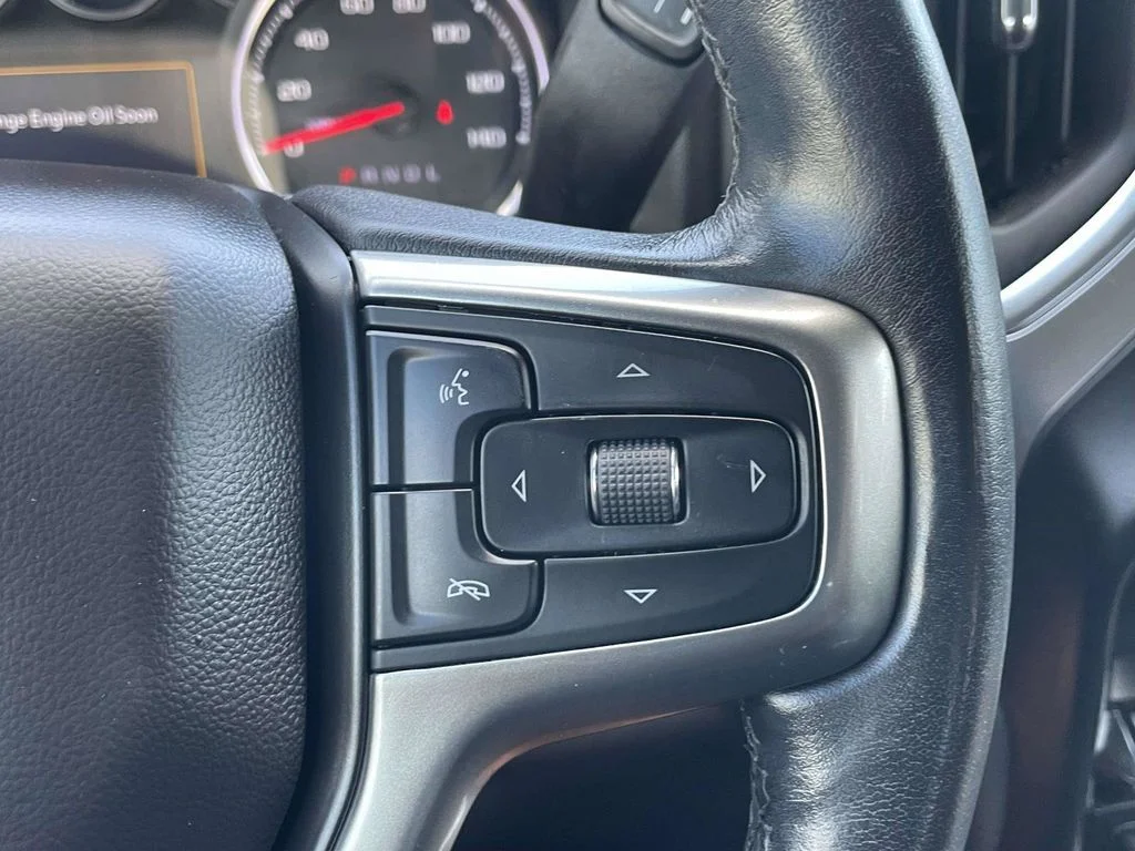 Used 2021 Black Chevrolet RST image 27