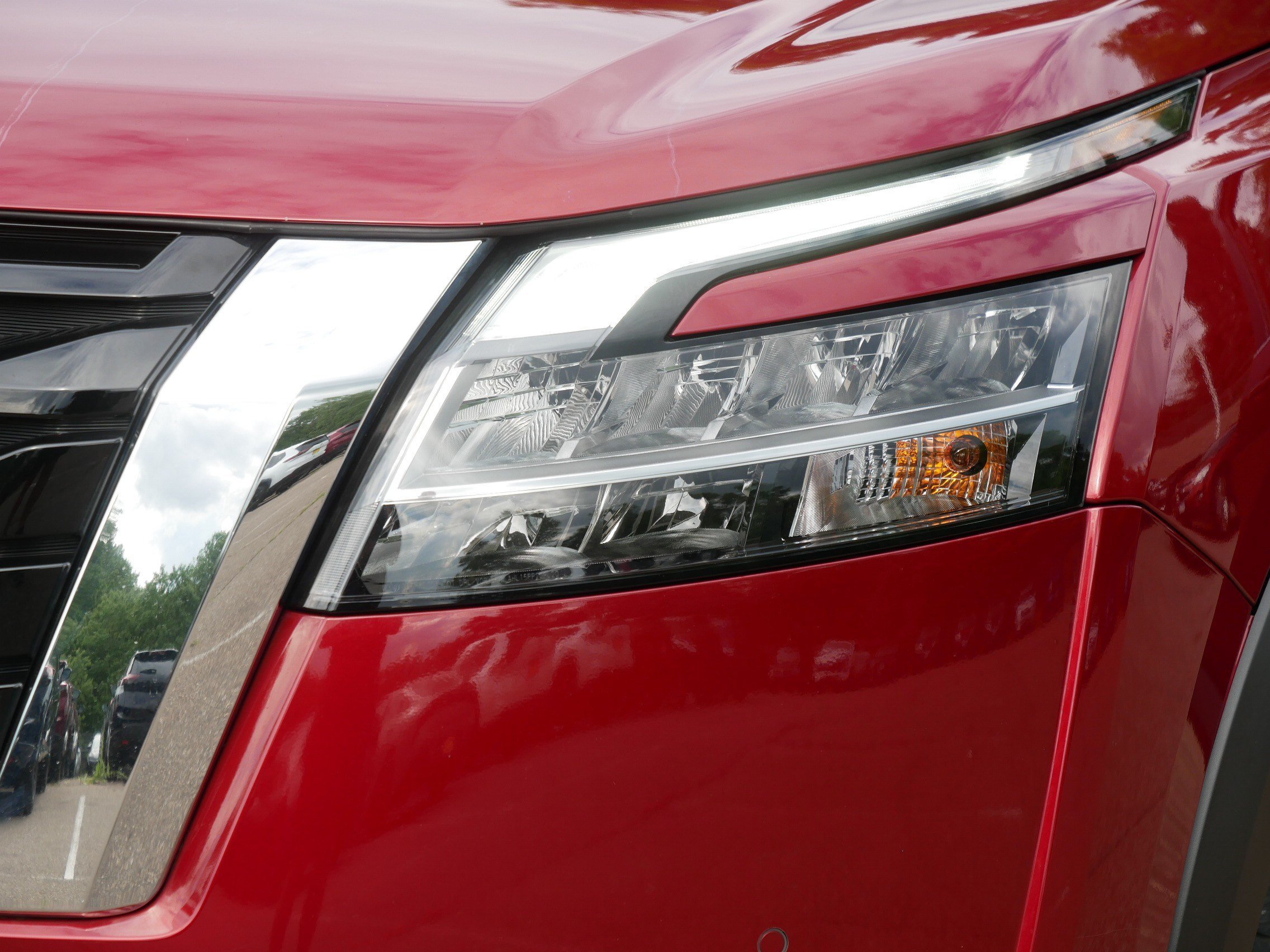 Certified Used 2024 Scarlet Ember Nissan SL image 16