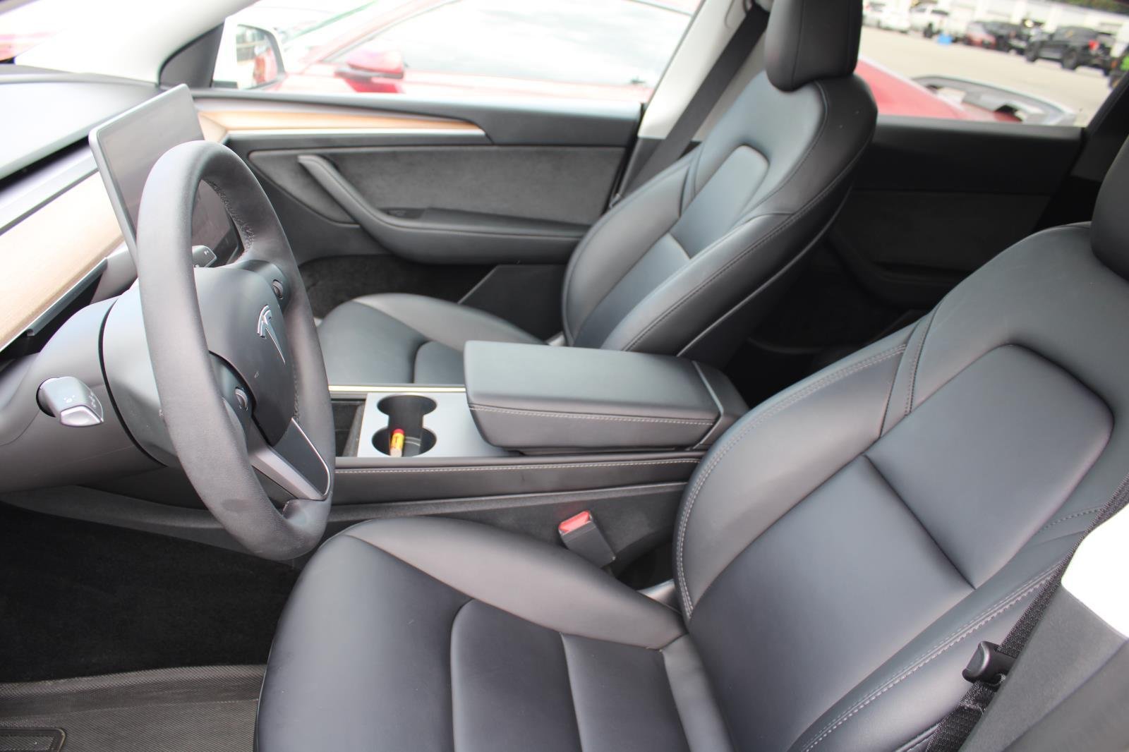 Used 2023  Tesla Performance image 8