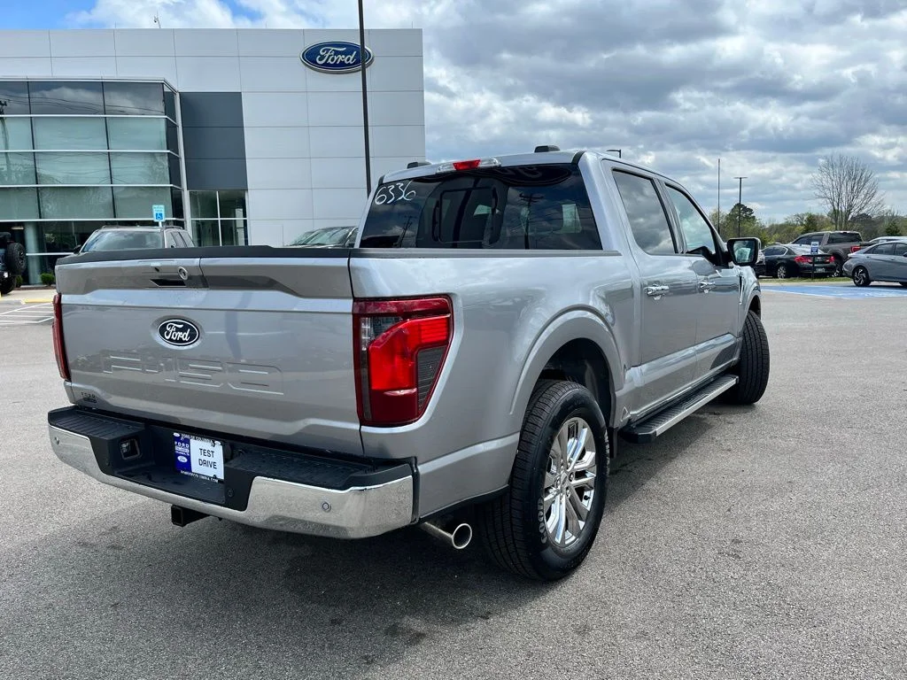 New 2026 Silver Ford XLT image 5