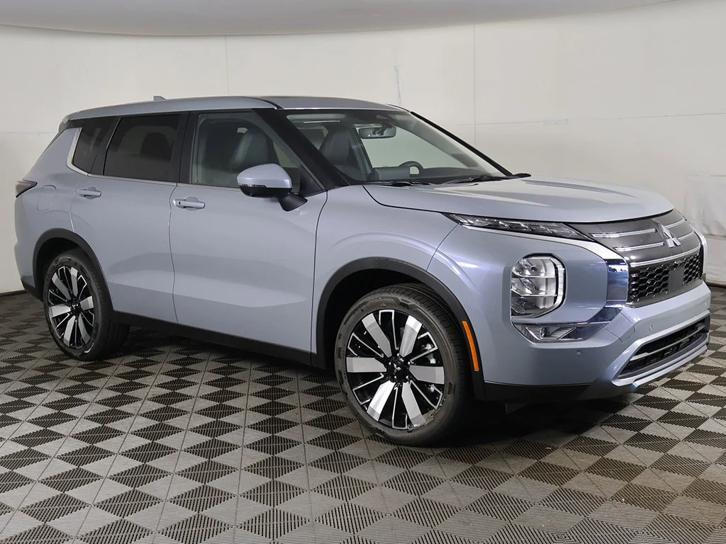 New 2026 Gray Mitsubishi SE image 49