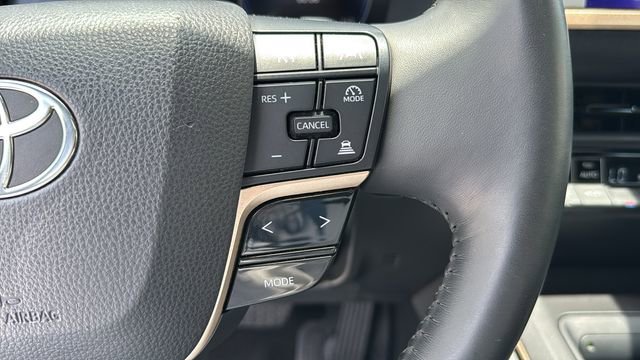 2023 Toyota Crown Platinum - Photo 11