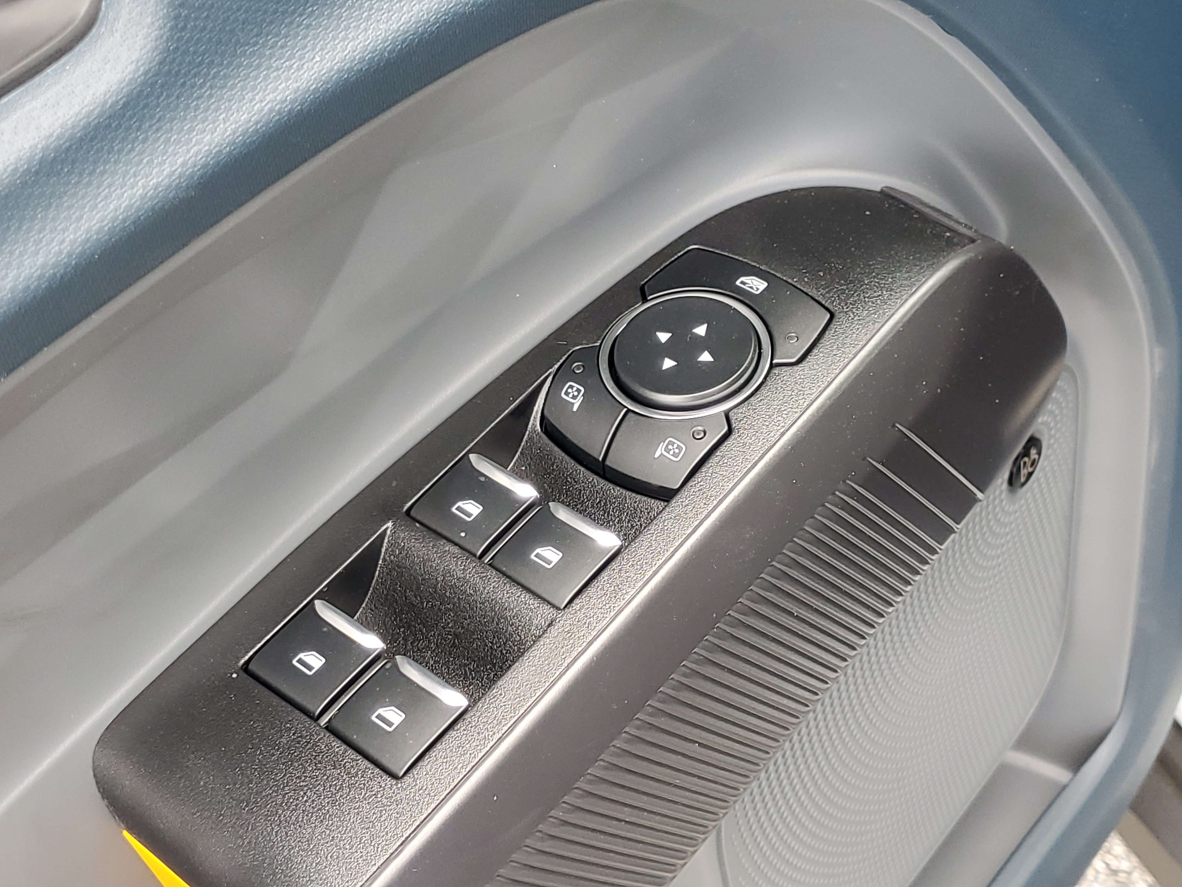 New 2026 Space White Metallic Ford Tremor® image 9