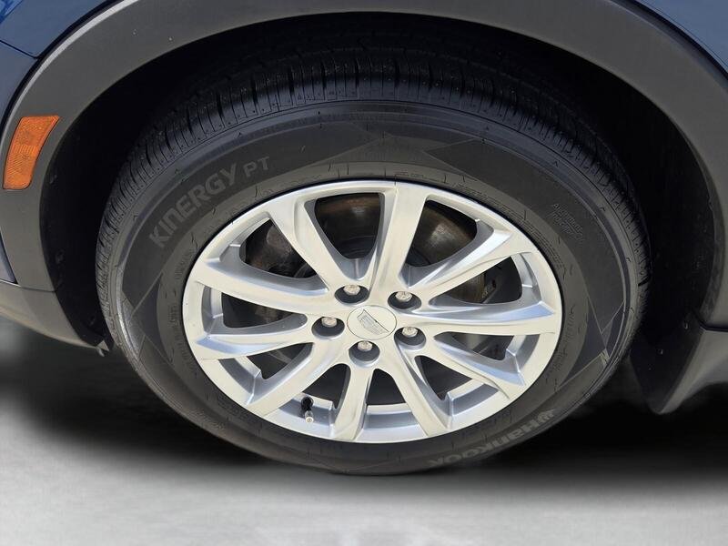 Used 2019 Atlantic Metallic CADILLAC FWD 4DR LUXURY image 9