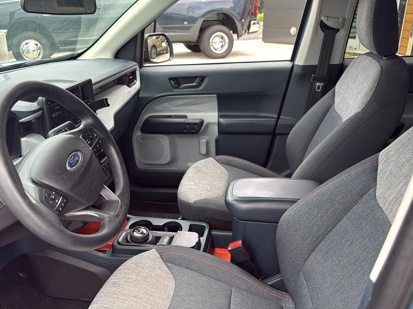 Used 2022  Ford XLT image 12